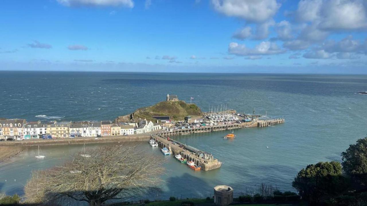 Cosy Apartment Close To Tunnels Beaches Ilfracombe Esterno foto